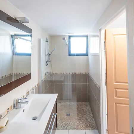 Maison Climatisee 8 Pers Proche Plage Avec Wifi - Fr-1-197-637 La Pironnière